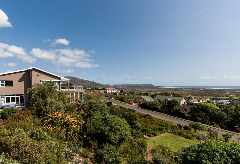 5 Bedroom Property for Sale in Crofters Valley Western Cape